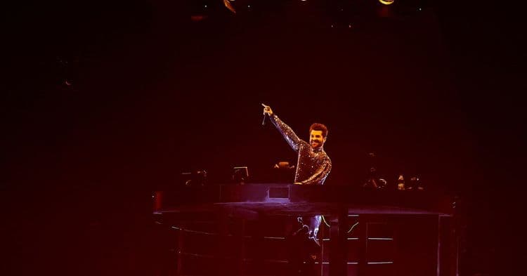 DJ Alok anima o público com seus beats eletrônicos no Coachella. Reprodução: Reuters