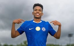 Estêvão é anunciado oficialmente como novo jogador do Chelsea.; Reprodução: Esporte IG