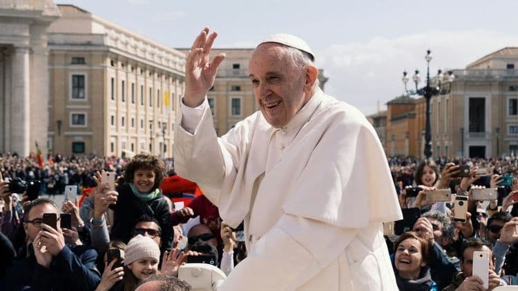 Entenda a infecção polimicrobiana que afeta o papa Francisco