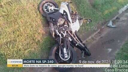 Mulher morre após moto atingir traseira de carro na SP-340, em Casa Branca (SP). Legenda da imagem. Reprodução: Retorno do item 11