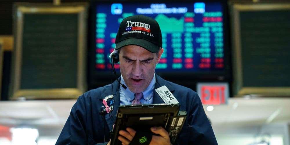 Traders otimizam mercado após anúncio de acordos comerciais e fortalecimento da economia dos EUA. Reprodução: Business Insider