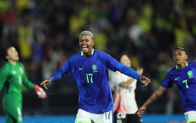 Brasil vence Japão de virada em amistoso com golaço de Jhonson. Reprodução: CBF