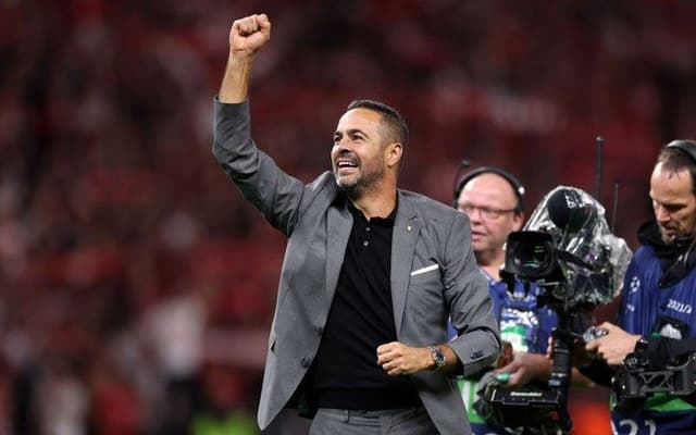 John Textor envia recado a Artur Jorge após triunfos no Brasileirão e Libertadores. Reprodução: iG Esporte