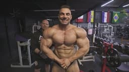 Derek Lunsford treina com Ramon Dino e destaca seu potencial para conquistar o Mr. Olympia. Reprodução: Globo