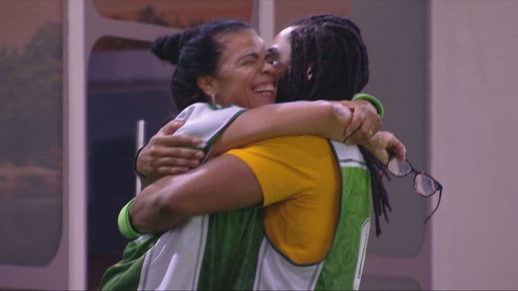 Vilma Recebe Apoio e Aplausos Após Prova do Líder