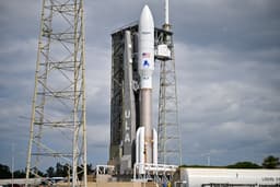 Projeto Kuiper da Amazon enfrenta atrasos no lançamento de satélites para acesso à internet. Reprodução: TechCrunch