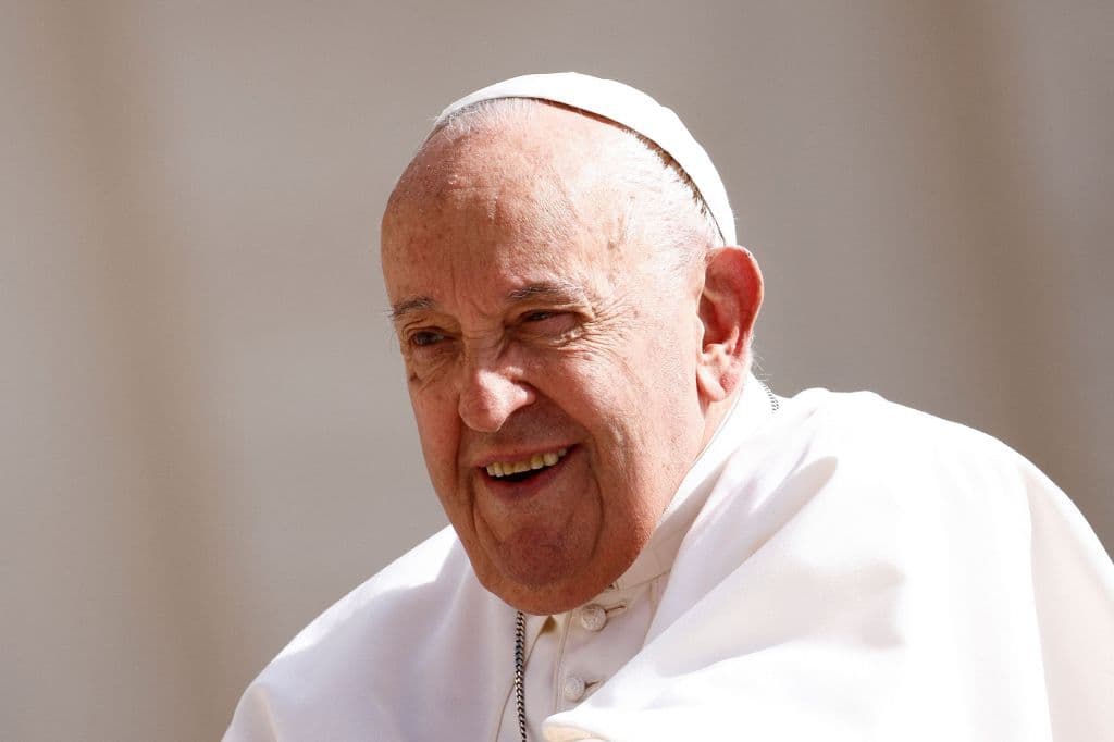 Estado de saúde do Papa Francisco apresenta leve melhora
