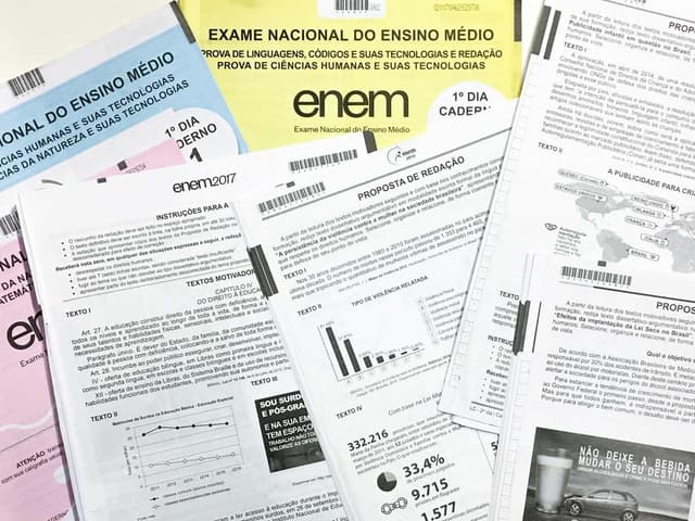 Alunos de escola pública dão dicas de redação para o Enem. Legenda da imagem. Reprodução: Retorno do item 11