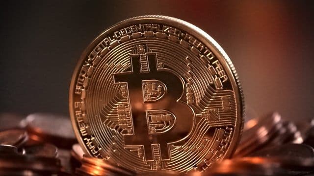 Legislação dos EUA avança para regular o uso de criptomoedas. Reprodução: IGN Brasil