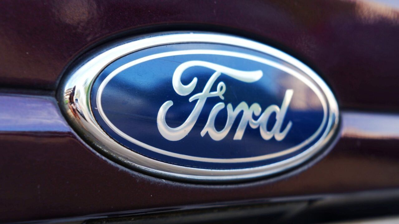 Ford registra maior prejuízo líquido desde a recessão, por problemas com veículos elétricos.. Reprodução: Gizmodo