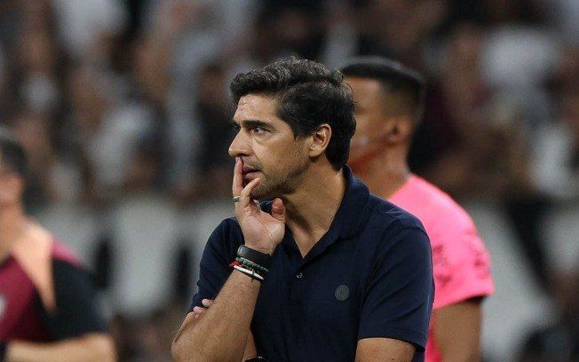 Abel elogia a chegada de Arias durante coletiva. Reprodução: Esporte