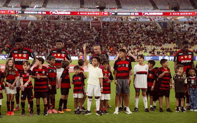 Flamengo em campo contra Madureira pela vaga na final, siga ao vivo.. Reprodução: Esporte
