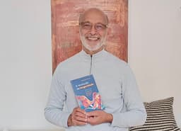 Kalache, aos 80, lança 'A revolução da longevidade' no Fórum da Longevidade. Legenda da imagem. Reprodução: Retorno do item 11