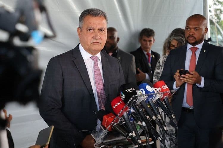 Rui Costa Revela Motivos da Hesitação de Lula na Reforma Ministerial