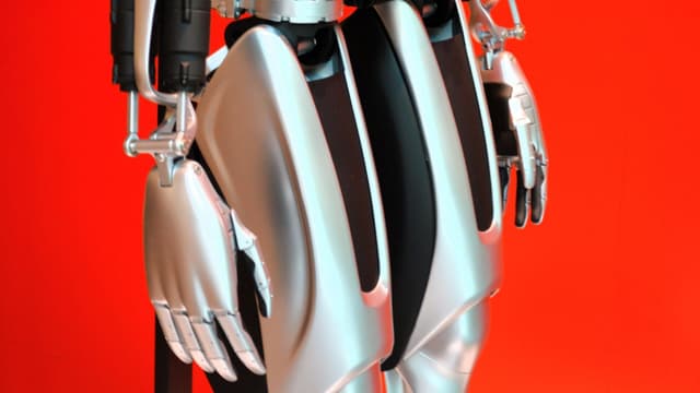 Robôs humanóides da China competem em jogo de basquete 3 contra 3.; Reprodução: Gizmodo