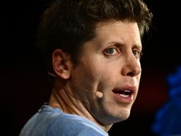 Sam Altman, CEO da OpenAI, compartilha visualização do esperado GPT-5 durante conferência. Reprodução: Business Insider