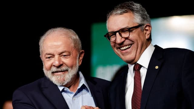 Lula revela que já escolheu novo ministro de Relações Institucionais