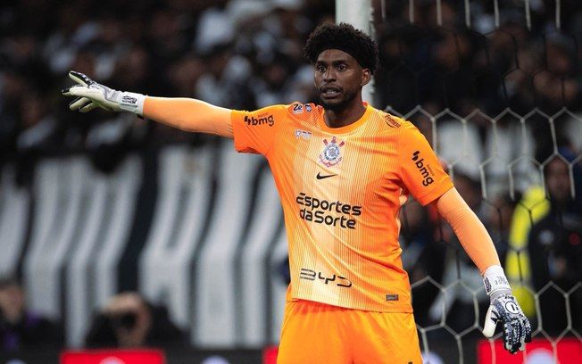 [Portuguesa pune autores de ofensas racistas contra Hugo Souza]. Reprodução: Esporte