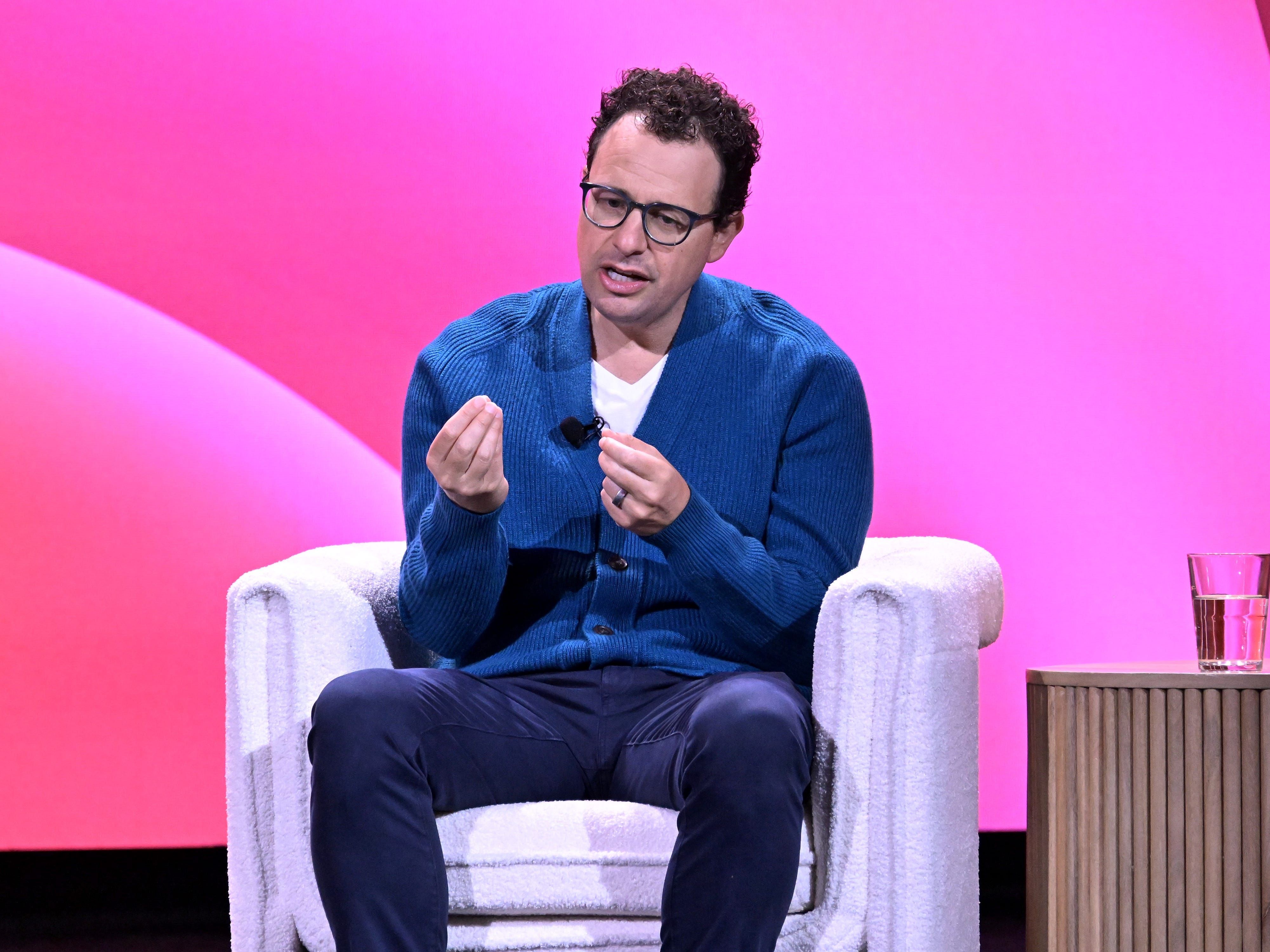 [IA da Anthropic derruba ações de software jurídico]. Reprodução: Businessinsider