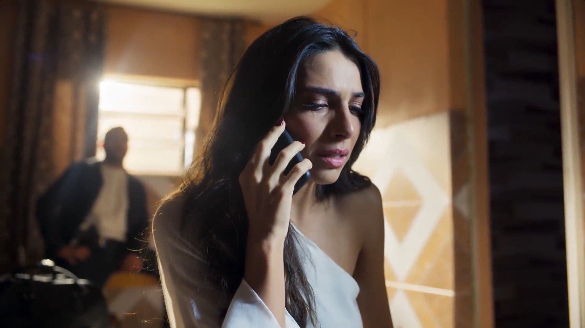 Rebeca Caçada e Molina em Apuros na Novela