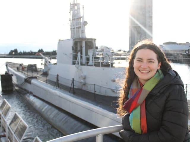 Visitantes dormem na USS Cobia, um submarino da Segunda Guerra, no Wisconsin Maritime Museum. Reprodução: Talia Lakritz/Business Insider