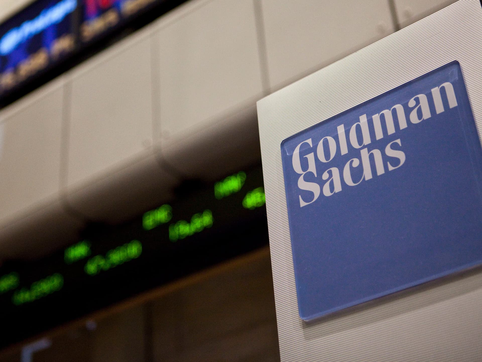 Josh Schiffrin da Goldman Sachs recomenda Treasurys de 5 anos antes das possíveis cortes de juros do Fed.; Reprodução: Business Insider