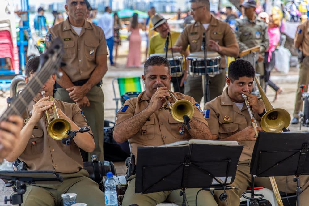 Música e animação marcam apresentação da Banda da PM-AL no Marco dos Corais. Reprodução: Redação com Assessoria