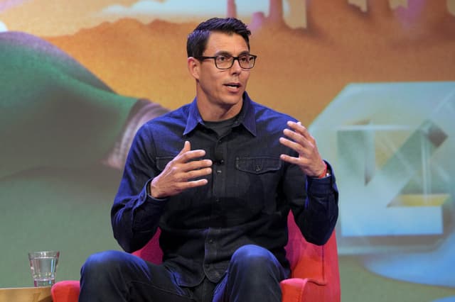 RJ Scaringe discute LiDAR em entrevista sobre carros autônomos. Reprodução: Retorno do item 11