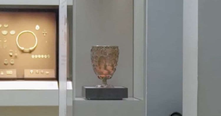 Taça Romana de 1.600 Anos Impressiona Cientistas