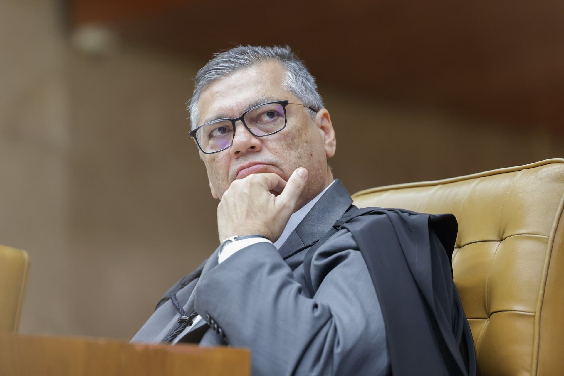 Ministro Flávio Dino durante sessão no STF explica impacto de sua decisão sobre leis estrangeiras no Brasil. Reprodução: Fellipe Sampaio/STF