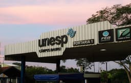 Candidatos se preparam para a 2ª fase da Unesp neste domingo.. Reprodução: G1