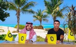 Cristiano Ronaldo renova contrato com o Al-Nassr e mira marca histórica de 1000 gols. Reprodução:  Esporte IG