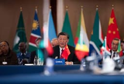 Xi Jinping fala na reunião do diálogo entre líderes da China e África. Reprodução: Globo