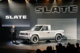 Slate Auto CEO Chris Barman destaca interesse de jovens e aposentados pelo novo caminhão elétrico acessível. Reprodução: Greg Doherty/Getty Images for Slate