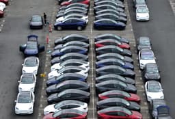 Tesla entrega 384 mil veículos no segundo trimestre, sua maior queda trimestral. Reprodução: Business Insider