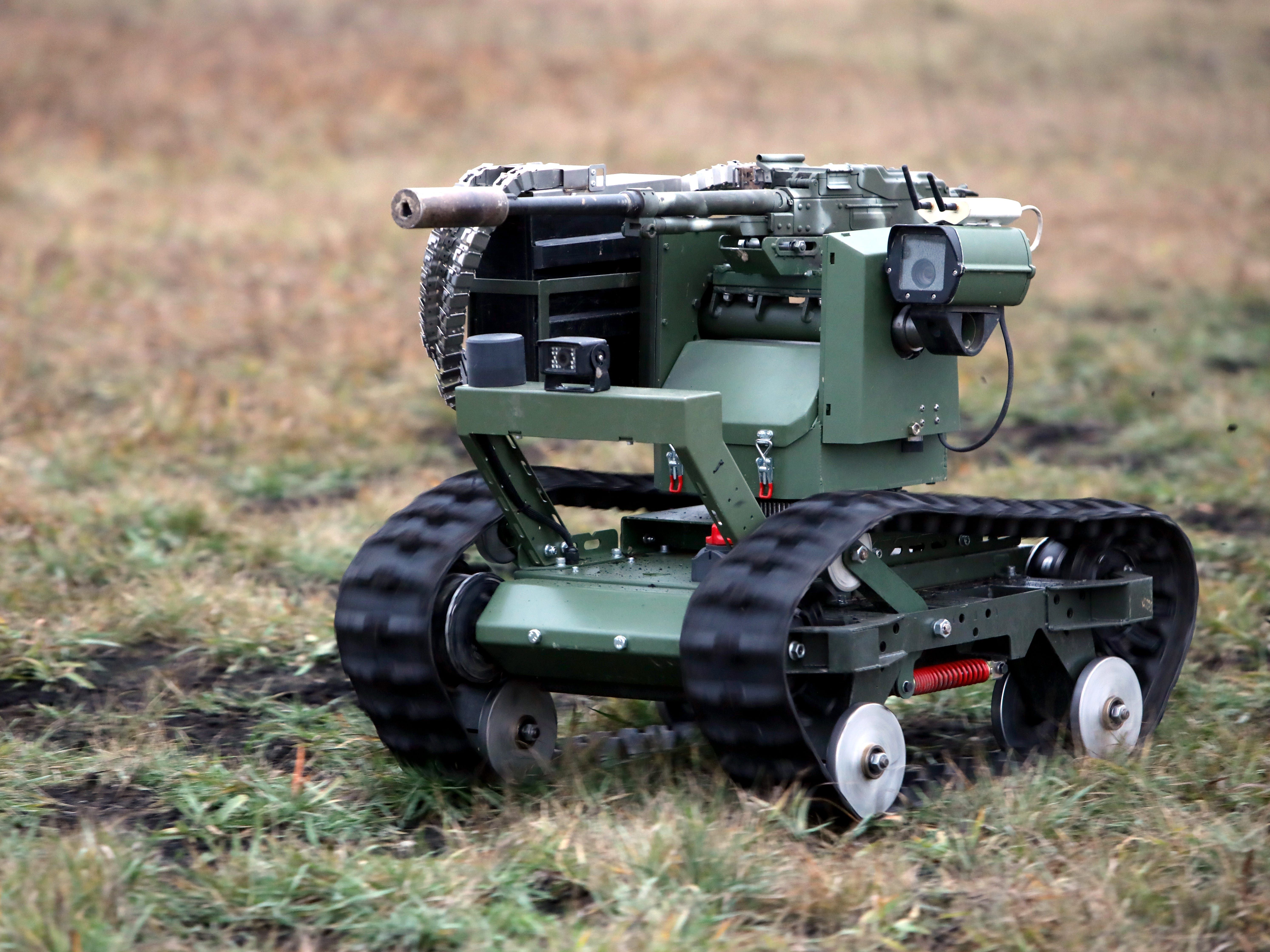 Ucrânia diz ter substituído soldados por robôs terrestres em mais de 21 mil missões no 1º trimestre. Reprodução: Businessinsider