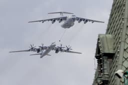 Bombardeiros estratégicos russos continuam atacando a Ucrânia, mesmo após a Operação Spiderweb. Reprodução: Business Insider