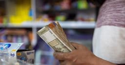 Rupia indiana e moedas asiáticas se valorizam em meio a críticas de Trump ao Fed. Reprodução: Reuters