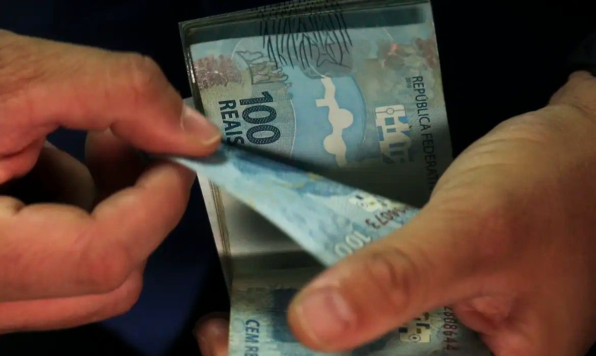 FGTS passa a valer para renegociar dívidas no Desenrola Brasil nesta segunda (25)