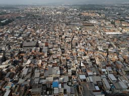 Maré entra no mapa do Rio, com mapeamento de ruas e limites das 16 favelas. Legenda da imagem. Reprodução: Retorno do item 11
