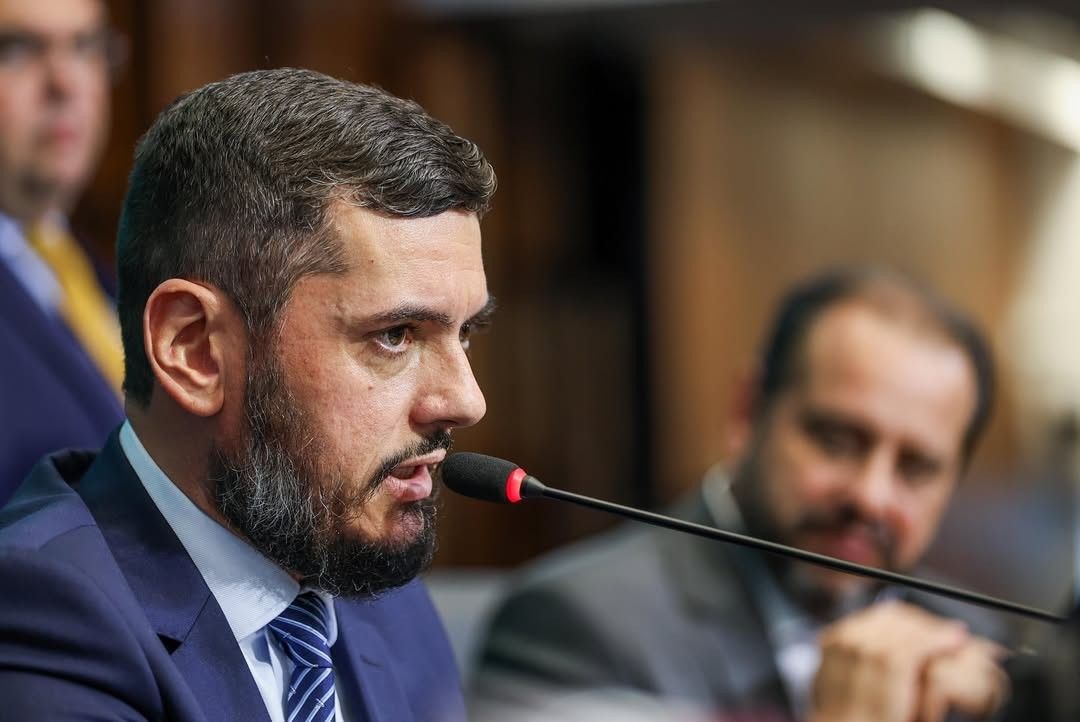 MPF intimou Rodrigo Bacellar a depor em investigação sobre vazamento por agentes da PF na operação contra o CV.. Reprodução: Oglobo