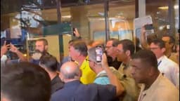 Ex-presidente é internado com complicações intestinais. Reprodução: iG