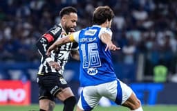 Santos supera o Cruzeiro em jogo marcado por polêmicas e gols decisivos.; Reprodução: Gustavo Aleixo / Cruzeiro