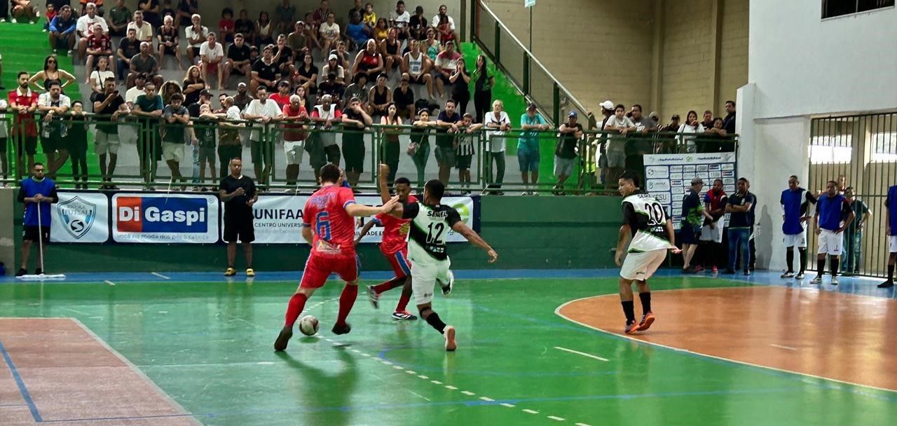 Resende vence Paraty em casa e abre vantagem nas quartas da Copa Rio Sul de Futsal