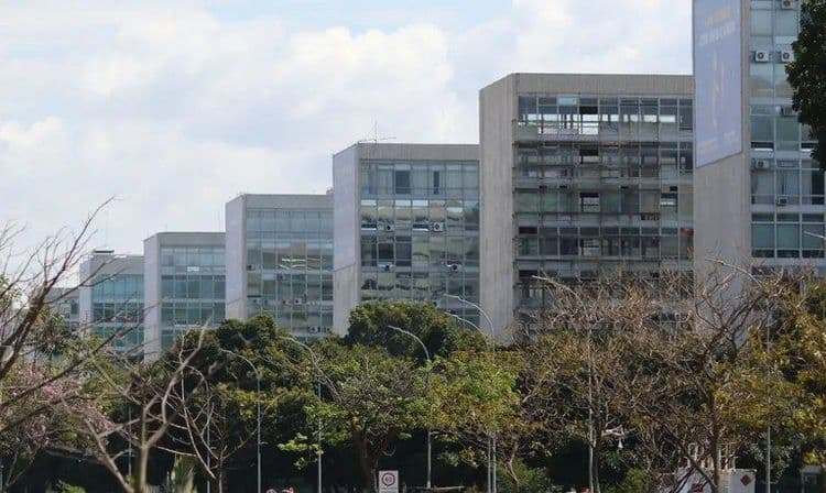 Reforma Ministerial de Lula Promete Transformações Significativas