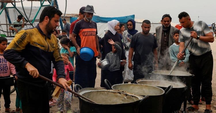 Aumento do saque a supermercados reflete a crescente desesperança na Faixa de Gaza. Reprodução: Reuters