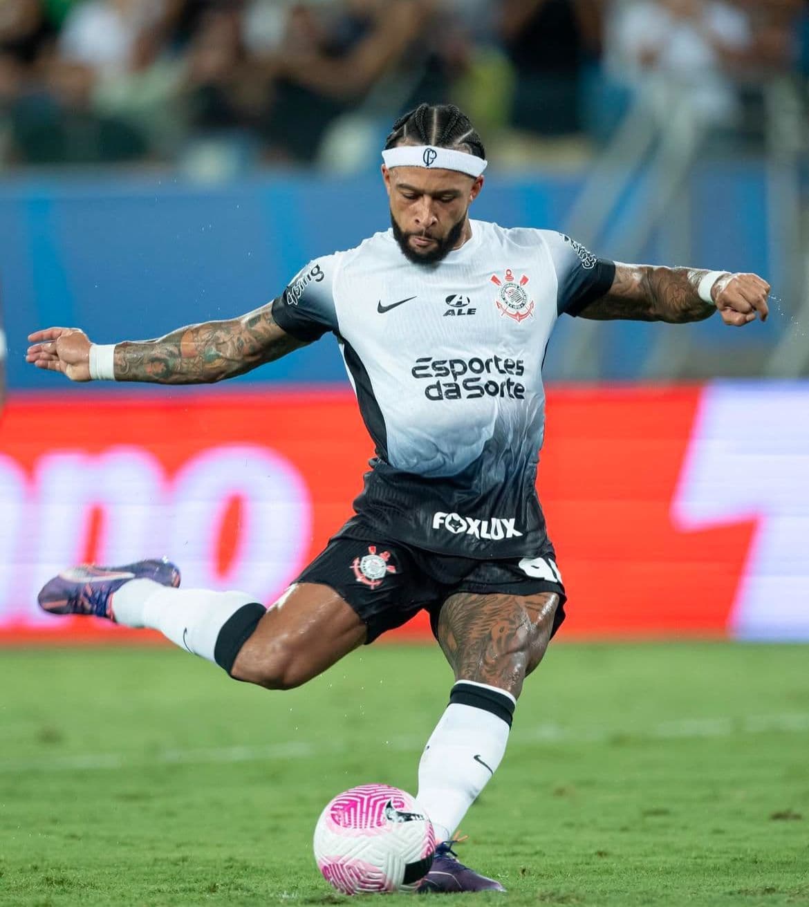 Análise de Mauro Cezar sobre Memphis Depay no Corinthians