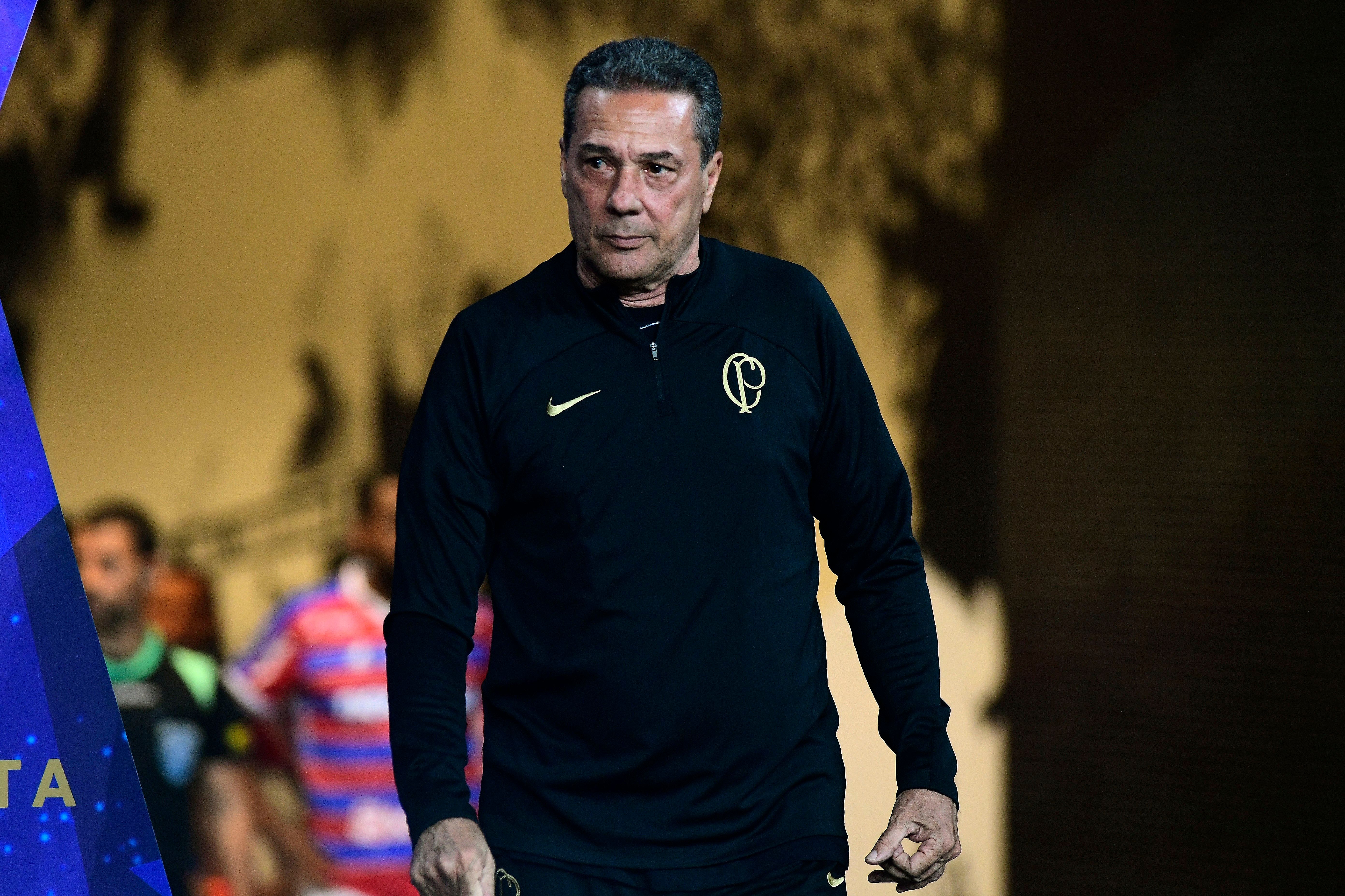 Vanderlei Luxemburgo apresenta melhora e permanece na UTI.. Reprodução: Ge