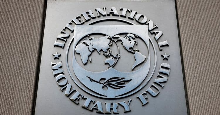 Banco Central da Argentina anuncia flexibilidade nas taxas de câmbio do peso frente ao dólar. Reprodução: Reuters