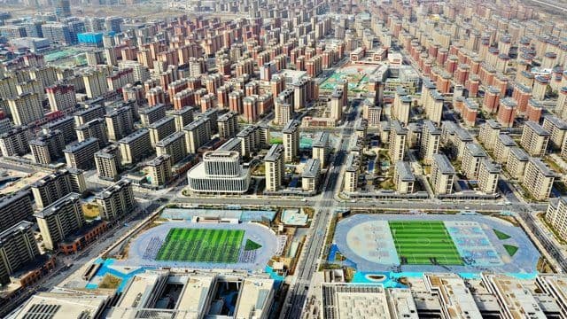Construção de cidade projetada com tecnologia da Huawei e China Unicom, a 112 km de Pequim. Reprodução: IGN Brasil